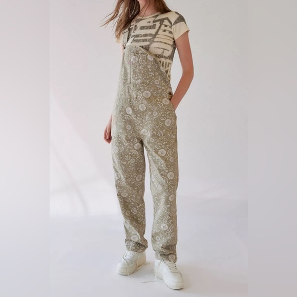 Dickies Ellis Floral Overall - Picture 1 of 11